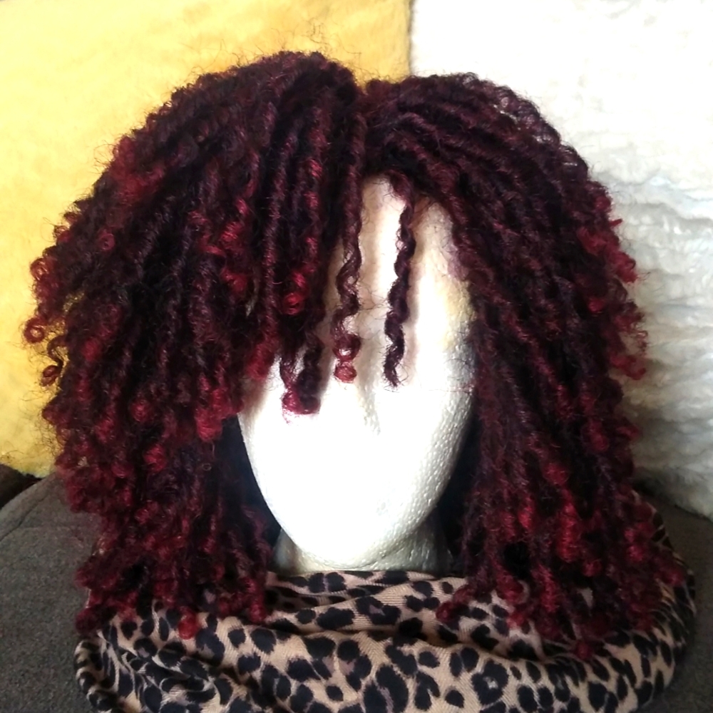 Beautiful wig Easy to style  new never worn